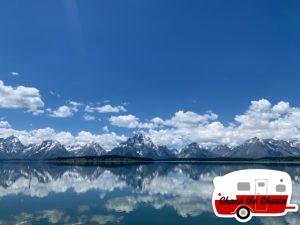 Grand-Tetons-Mirror-Lake-Reflection