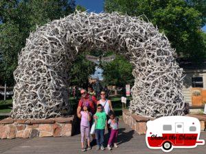 Jackson-Wyoming-Square-Antler-Arch