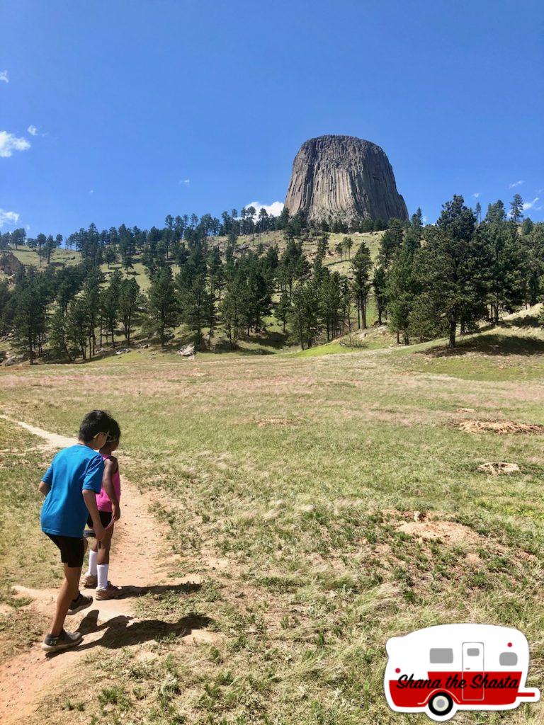 Spotting-Prairie-Dogs-near-Devils-Tower