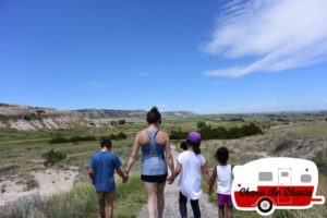 family hiking oregon trail